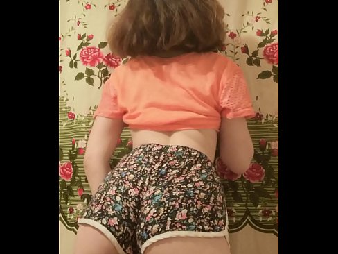❤️ Sexy mladá kočka svléká šortky před kamerou. ☑ Porno u cs.sexycamse.top ﹏